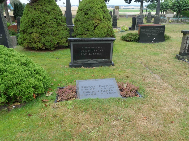 Grave number: SK B   183, 184, 185