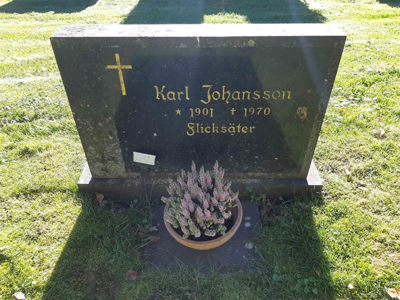 Grave number: Fr 7   126-128