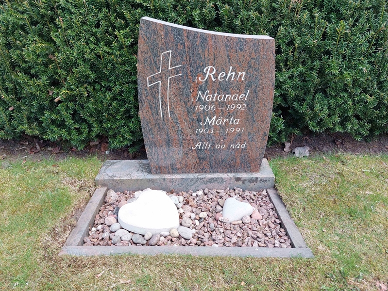Grave number: HÖ 9   95, 96