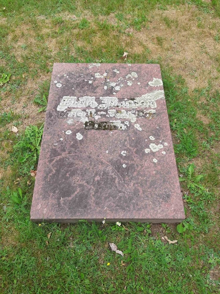 Grave number: M3 A   125, 126