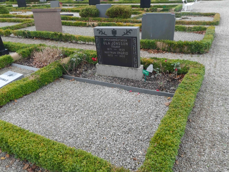 Grave number: ÖTN NMK2    15, 16
