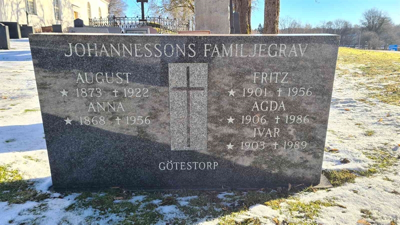 Grave number: M G 01 27-28