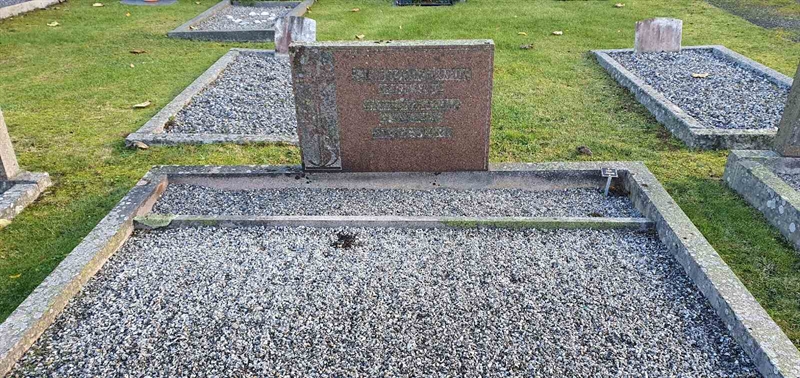 Grave number: RG 003  0159, 0166