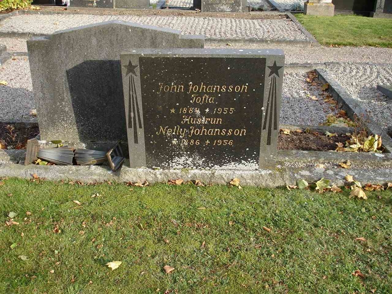 Grave number: FG D     8, 9