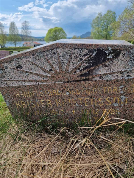 Grave number: 501 10 1659