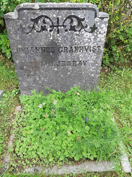 Grave number: LO 01   18