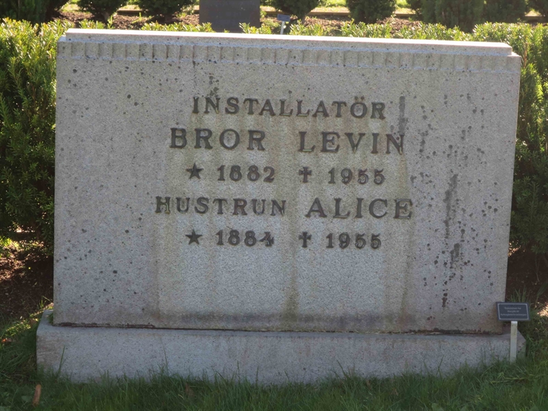 Grave number: HÖB 56     3