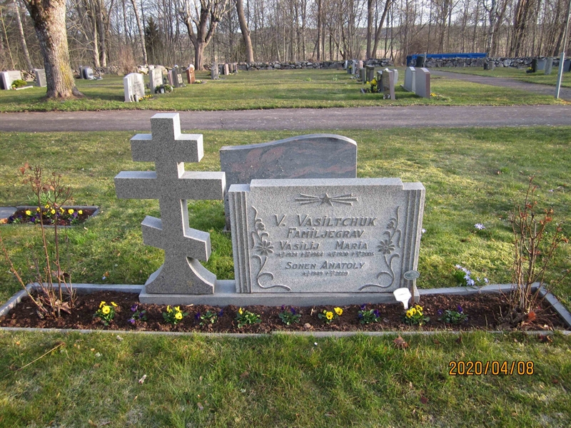Grave number: 02 N   69