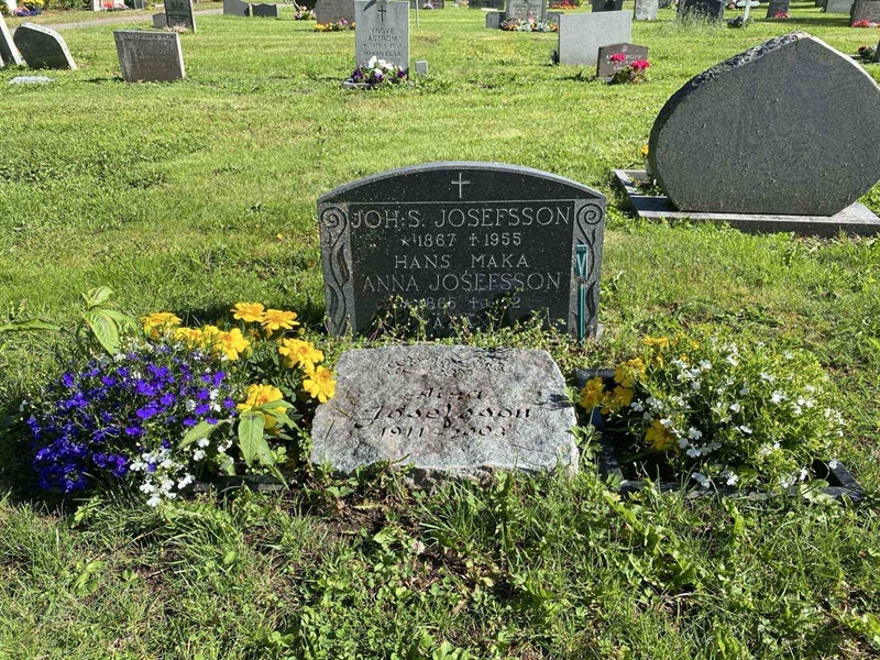 Grave number: 3 04   154