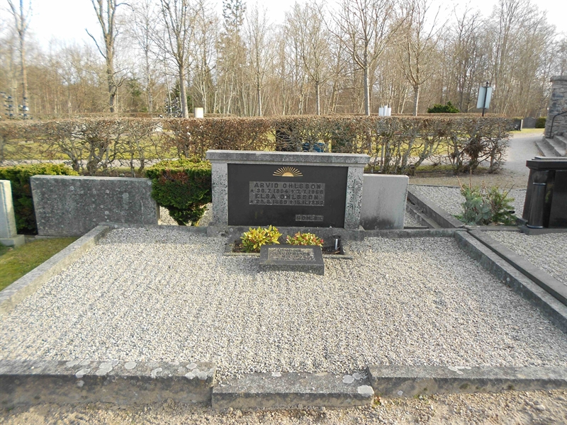 Grave number: NÅ M4   101, 102, 103