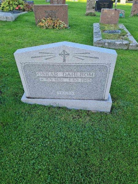 Grave number: KG 09   579