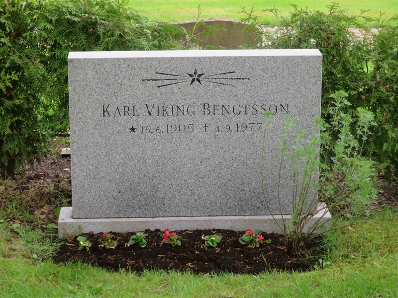 Grave number: HÖB 70E   134