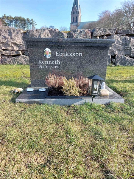 Grave number: GM 002  2035, 2036