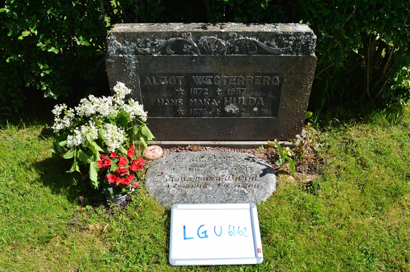 Grave number: LG U    61, 62