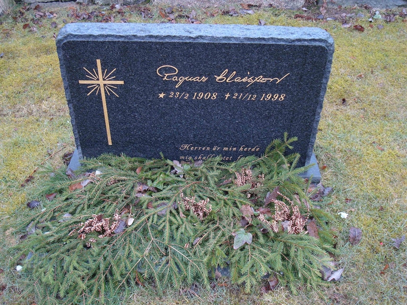 Grave number: BR D     9, 10