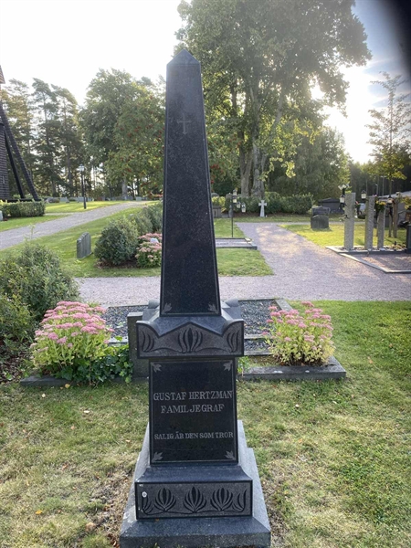 Grave number: 01 A  1356-1357