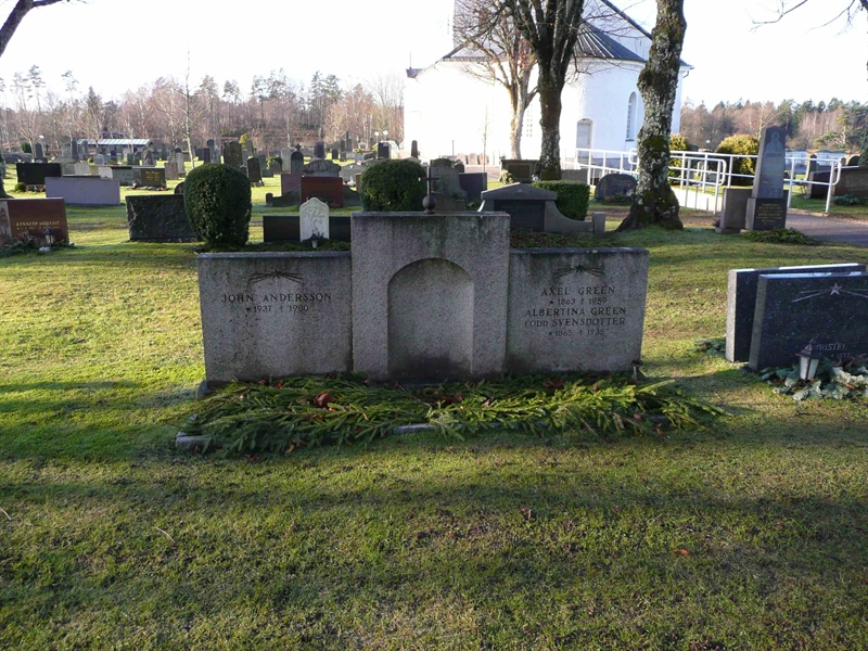 Grave number: 01 D   182, 183, 184