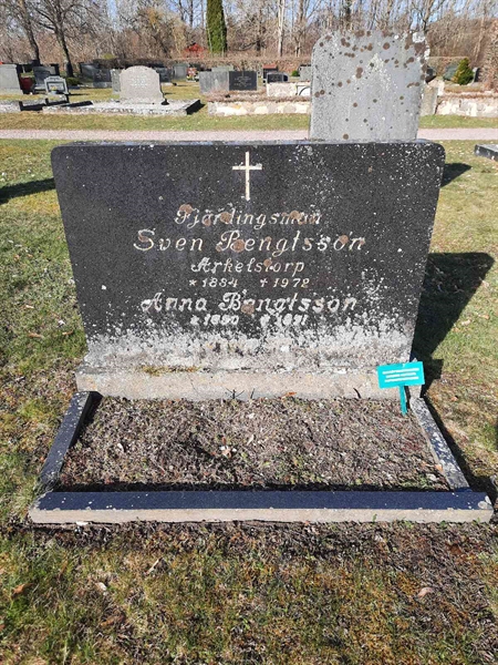 Grave number: ON D   311-312