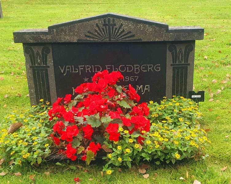 Hautatunnus: 1 M    59-60