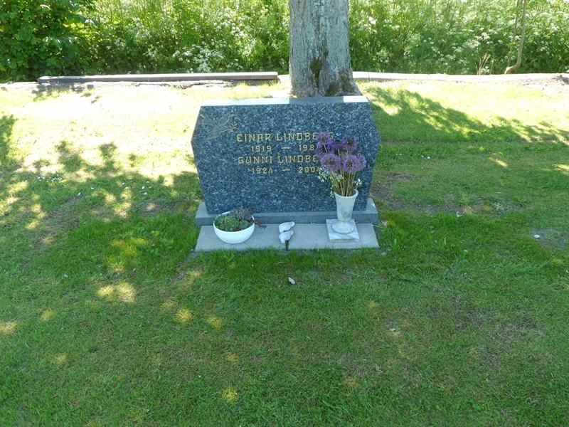 Grave number: ÖV K    87, 88