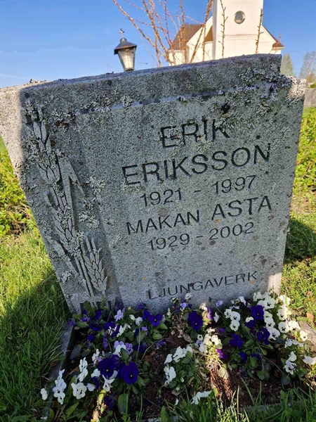 Grave number: 501 14 2737-2738