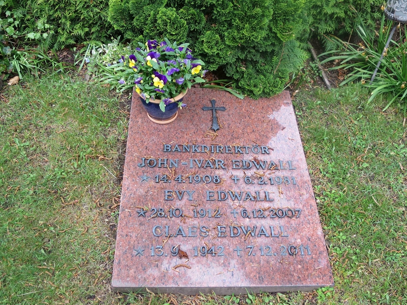 Grave number: HÖB N.UR   250