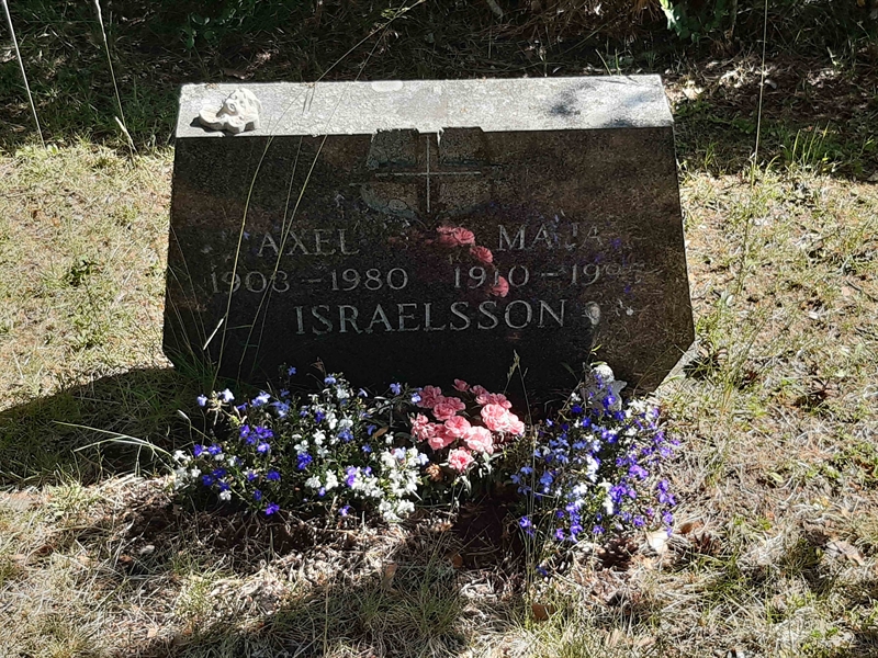Grave number: VI 05   834