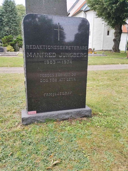 Grave number: NÅ 05    63, 64, 65