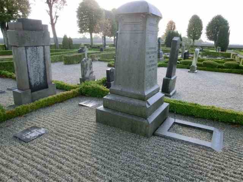 Grave number: ÖK F    009B