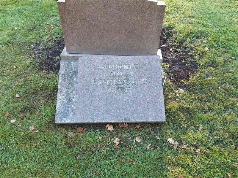 Hautatunnus: Fr 7   359-360