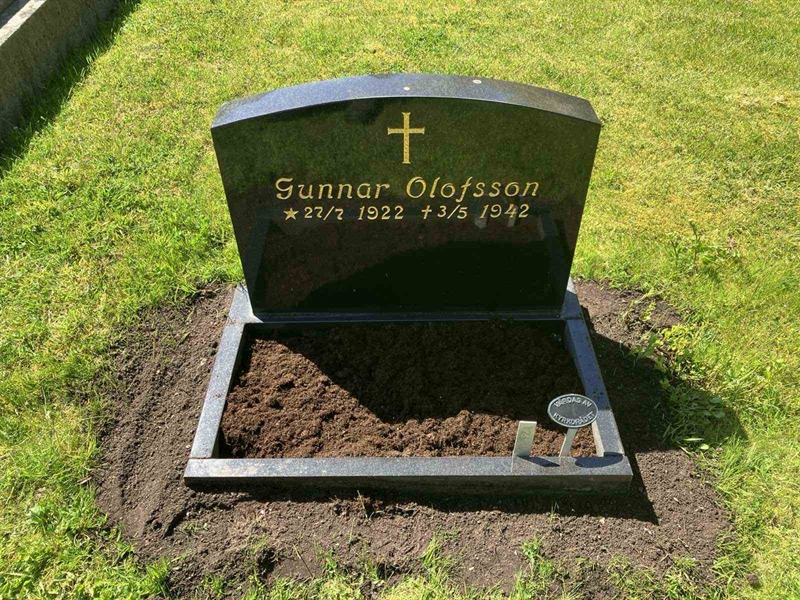 Hautatunnus: 7 02   124-1