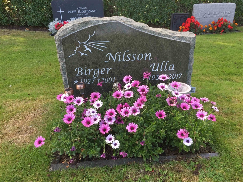 Grave number: B G  122