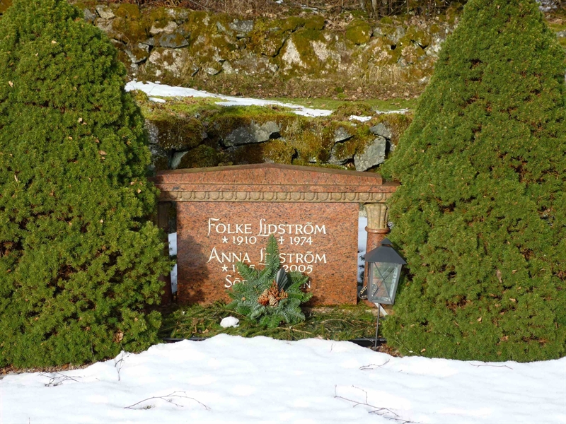 Grave number: ÖD 01   42, 43