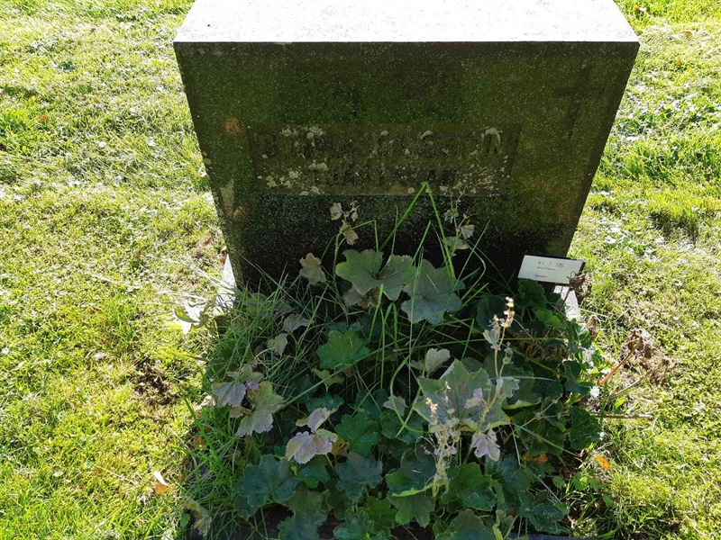 Grave number: Fr 7   125