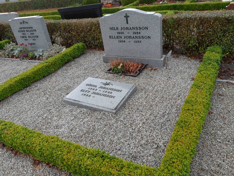 Grave number: ÖTN NVK2    88, 89