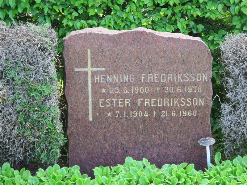 Grave number: HÖB 66    25