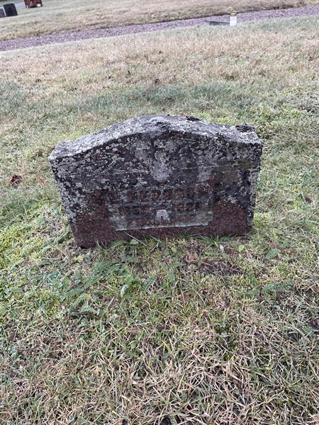 Grave number: R 3    78-E