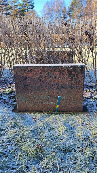 Grave number: 6 05    144