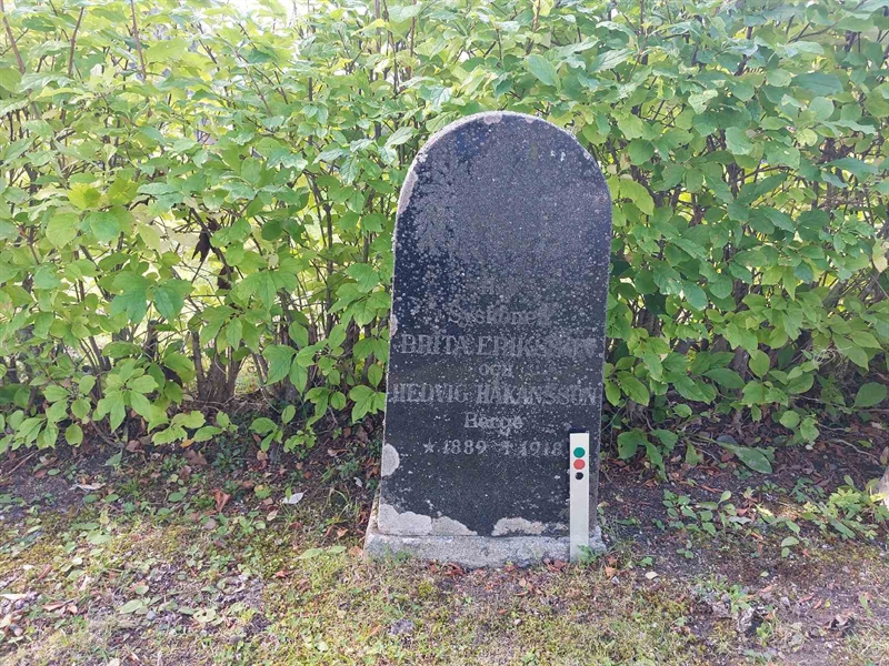 Grave number: K J    29