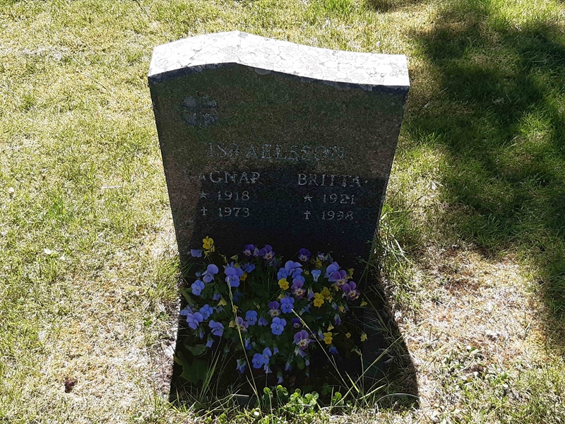Grave number: JÄ 13   110