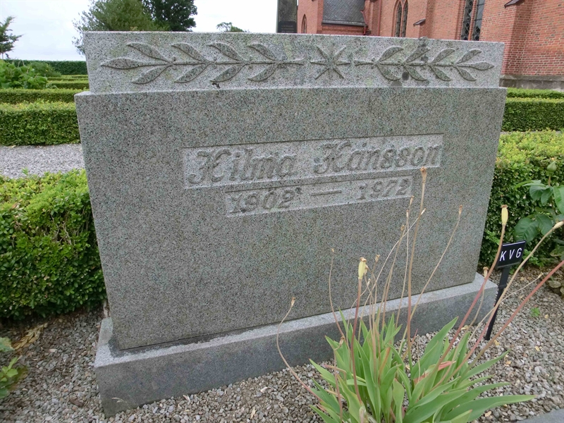 Grave number: KÄ D 036-037