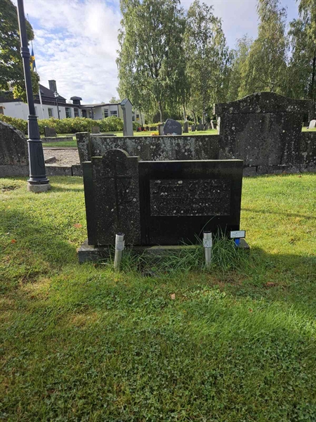 Grave number: Fr 5   812-813