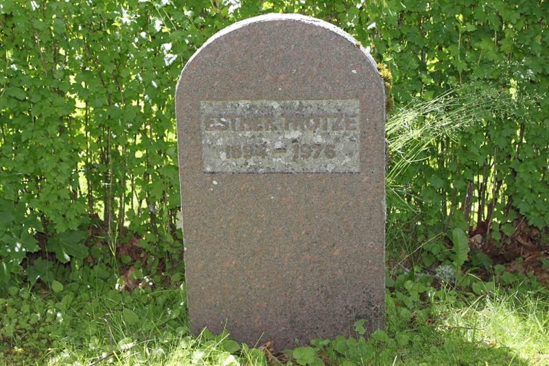 Grave number: GK HEBRO    48