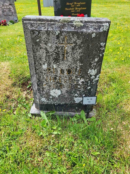 Grave number: kö 01 18    50