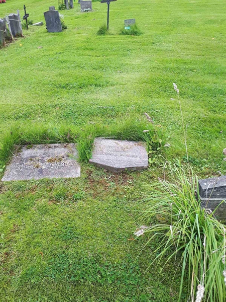 Grave number: NK A A    33