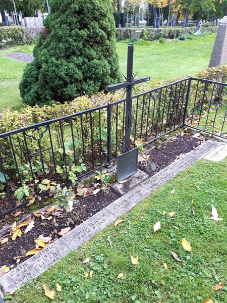 Gravnummer: GK F 1    57