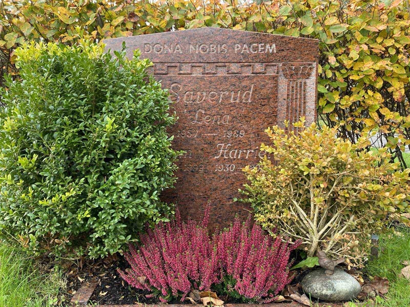 Grave number: 1 22     U2