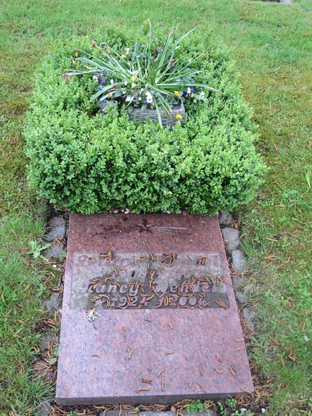 Grave number: HÖB N.UR   388