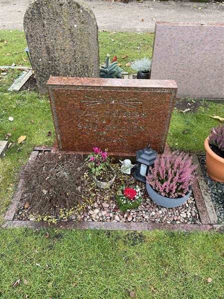 Grave number: VV F    70