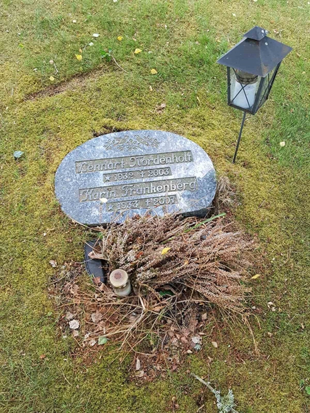 Grave number: 01 14651